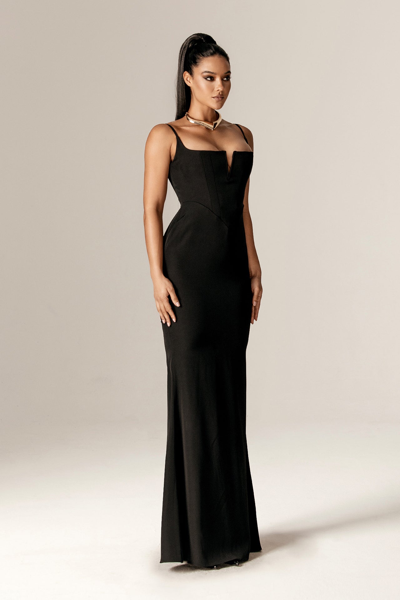 Paulyne Slit Neckline Corset Maxi Gown (Black)