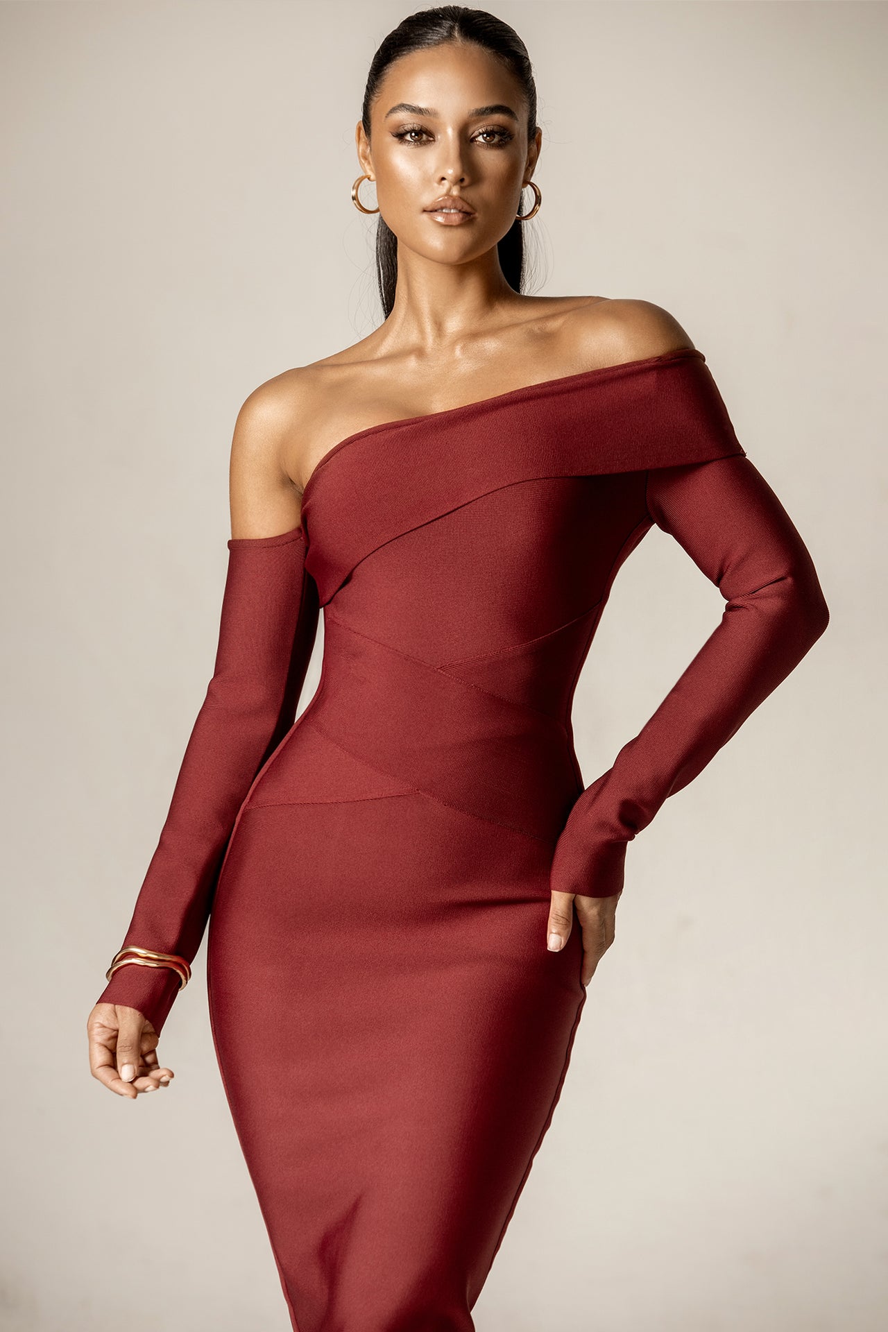 Shiva Off-Shoulder Bandage Midi Dress (Fire Brick)