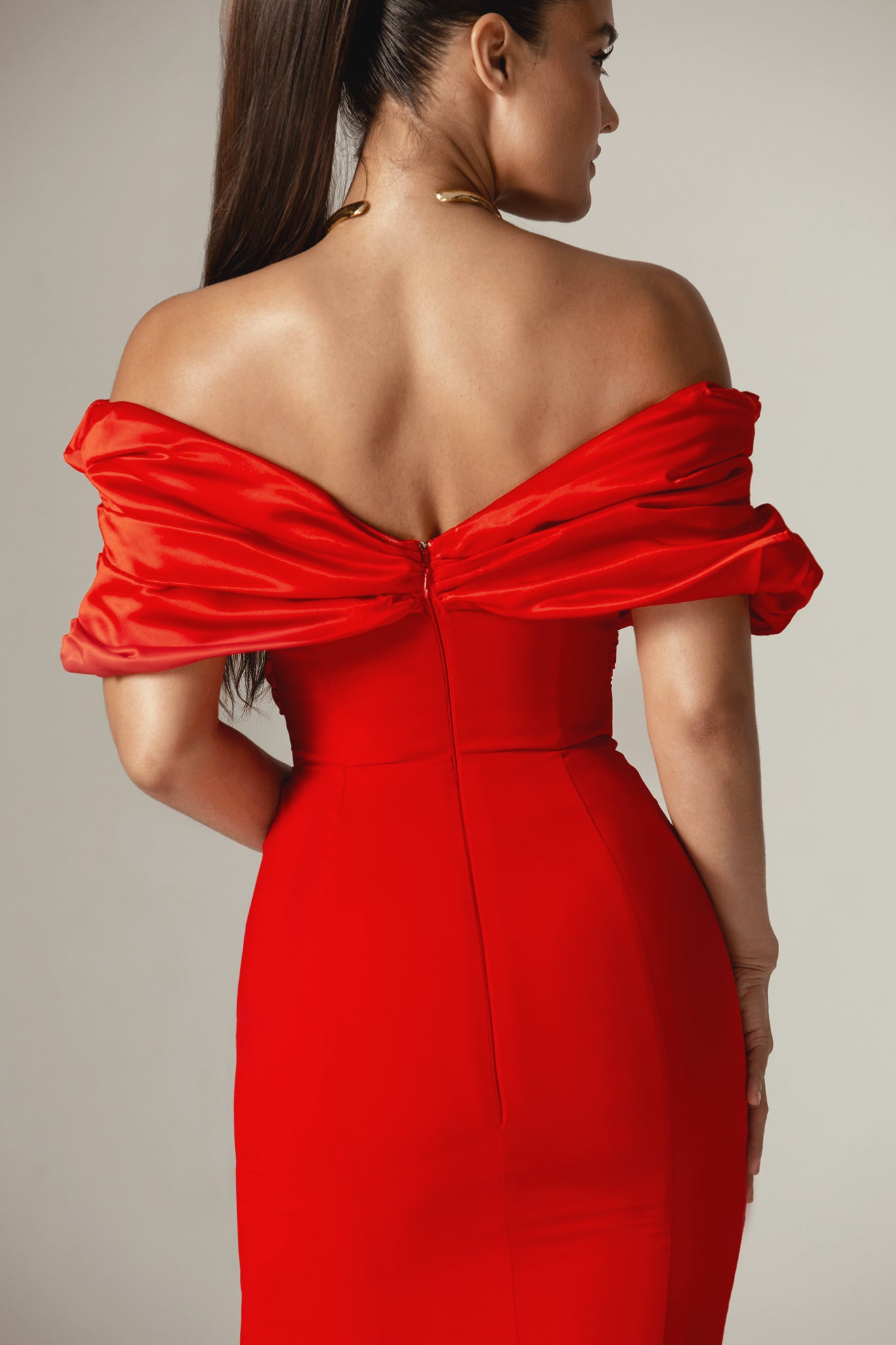 Presley Crepe Ruffle Shoulder Gown Dress (Red)