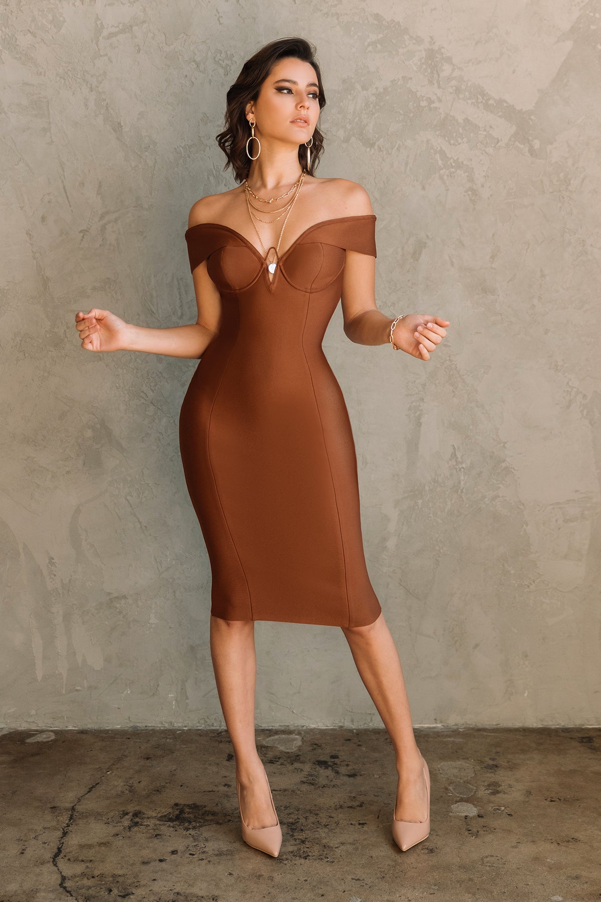 Aliava | Jade Off-Shoulder Bandage Dress (Tawny Brown) M Aliava | Jade Off-Shoulder Bandage Dress (Tawny Brown) M