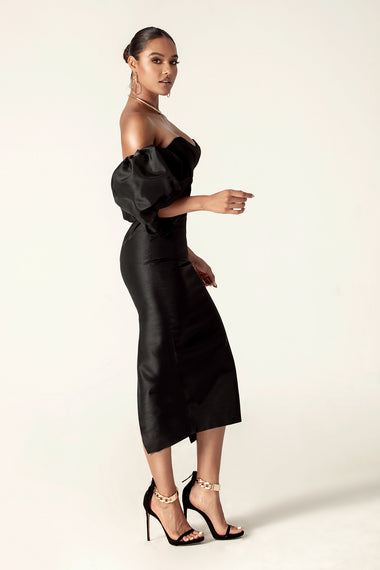 black maxi dress with puff sleeves Tiffany Dupioni Sleeve (Black) L Simple Taffeta Black A Elastic waist in the Size:48R Filter_Style_N_Pregnancy Friendly